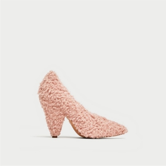 Zara Shearling Pink Heels Sz 7.5 - Picture 2 of 4